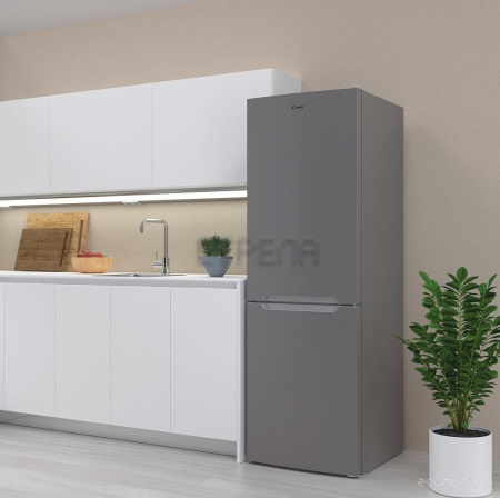 Холодильник с морозильником Candy CCRN 6180S