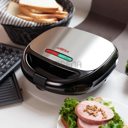 Многофункциональная сэндвичница Aresa AR-1206
