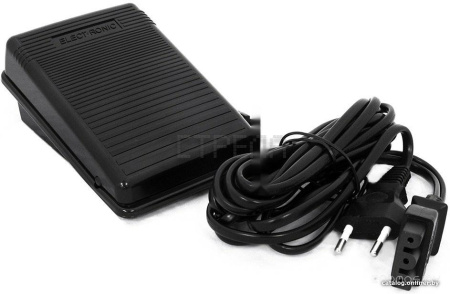 Электромеханическая швейная машина Singer M2105