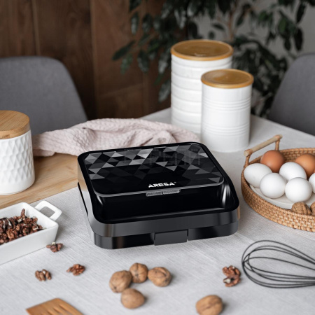 Многофункциональная сэндвичница Aresa AR-1207