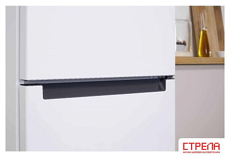 Холодильник Indesit DS 3180 W