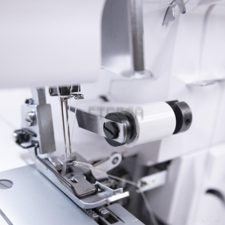 Оверлок Leader VS 560D