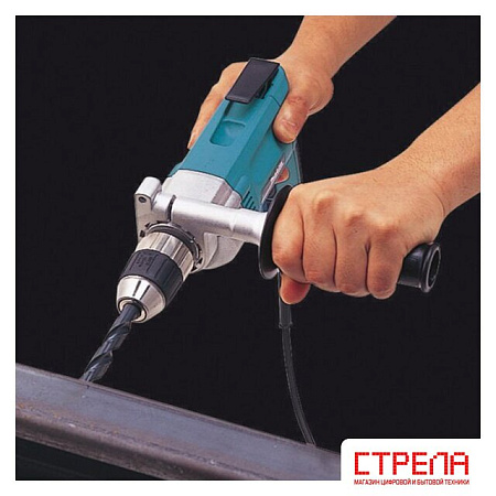Безударная дрель Makita DP4003
