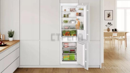 Холодильник Bosch Serie 2 KIN86NSE0