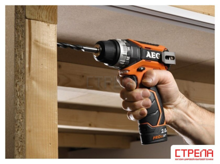 Дрель-шуруповерт AEG Powertools BS 12C2 LI-202C 4935447867 (с 2-мя АКБ)