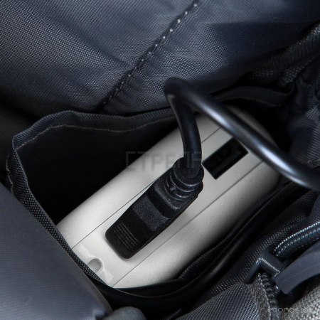 Городской рюкзак RIVACASE 7562 (серый/синий)