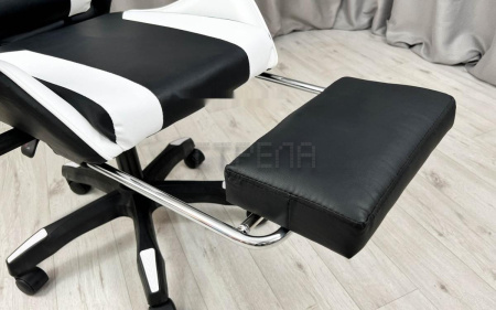 Игровое (геймерское) кресло Calviano 1585 (черный/белый)