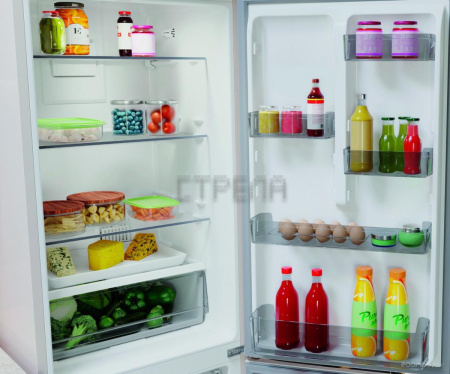 Холодильник с нижней морозильной камерой Hotpoint-Ariston HT 4180 AB