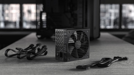 Блок питания Fractal Design Ion+ 2 Platinum 760W FD-P-IA2P-760