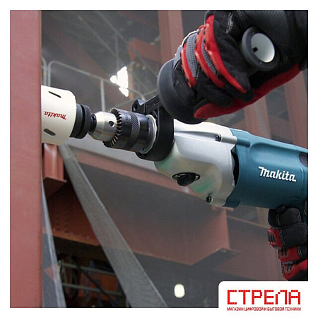 Безударная дрель Makita DP4010