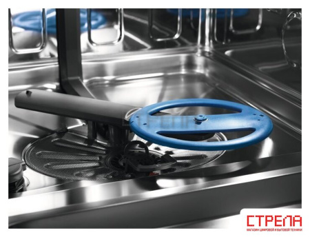 Встраиваемая посудомоечная машина Electrolux EEG68520W