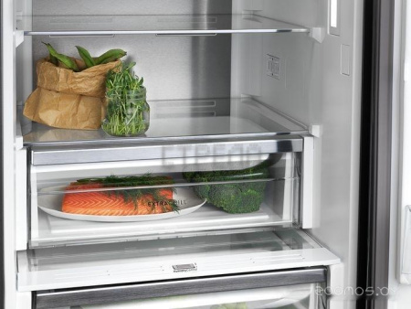 Холодильник Electrolux LNT7ME36X3