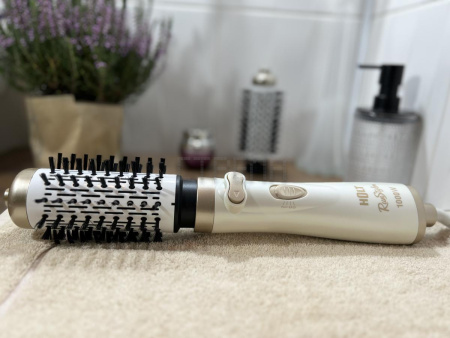 Фен-щётка Holt HT-HDB-001