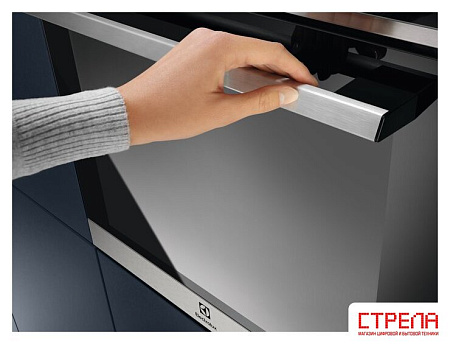 Электрический духовой шкаф Electrolux COF6P76BX