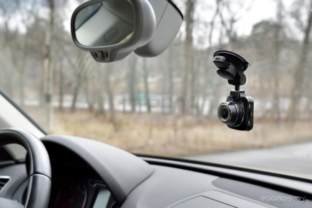 Автомобильный видеорегистратор DIGMA FreeDrive 206 NIGHT FHD