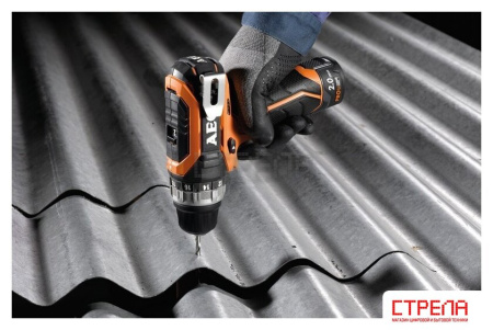 Дрель-шуруповерт AEG Powertools BS 12C2 LI-202C 4935447867 (с 2-мя АКБ)